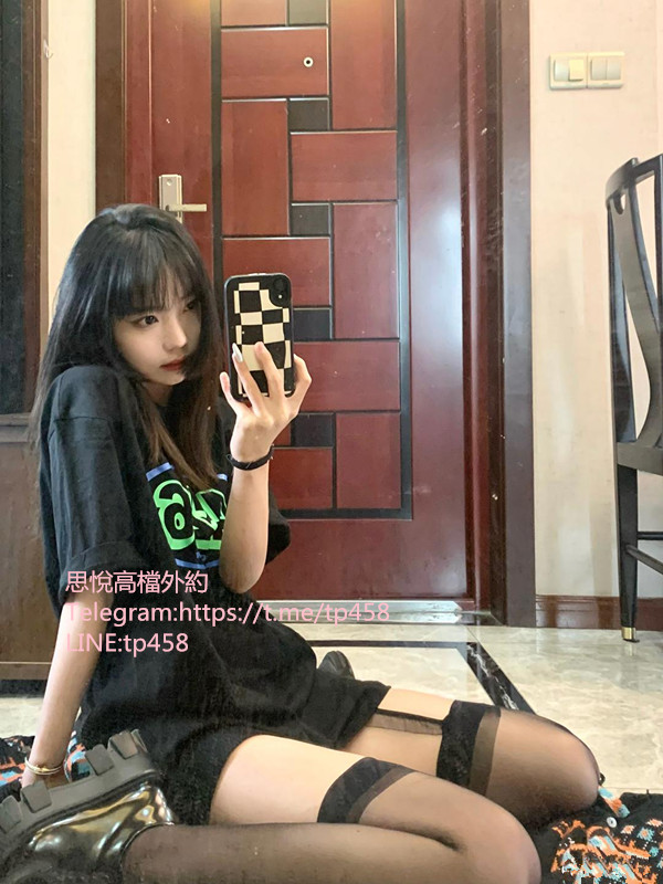 006BlbF7gy1h3ewcxszj6j30u0140n1c.jpg