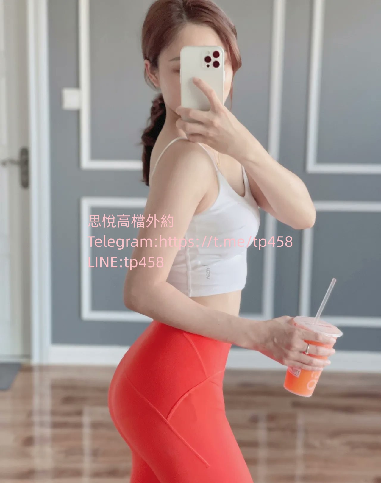 FdsqsW0aEAIUUsw.jpg