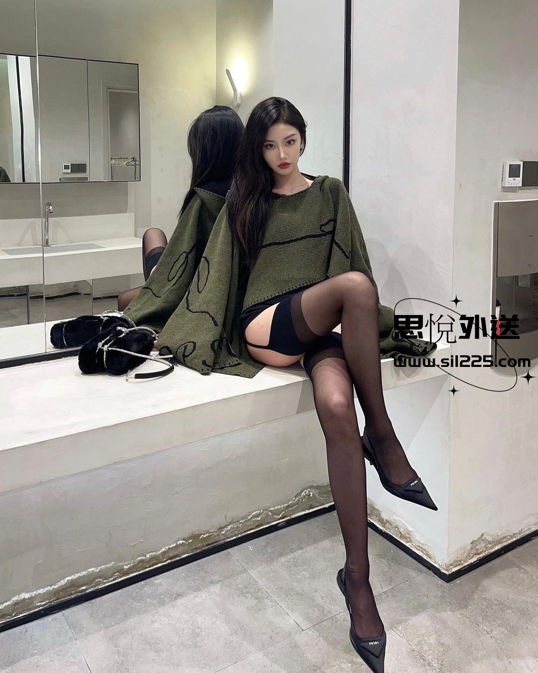 006WU84Wly1gxa31ojfw7j30u011iq9a.jpg