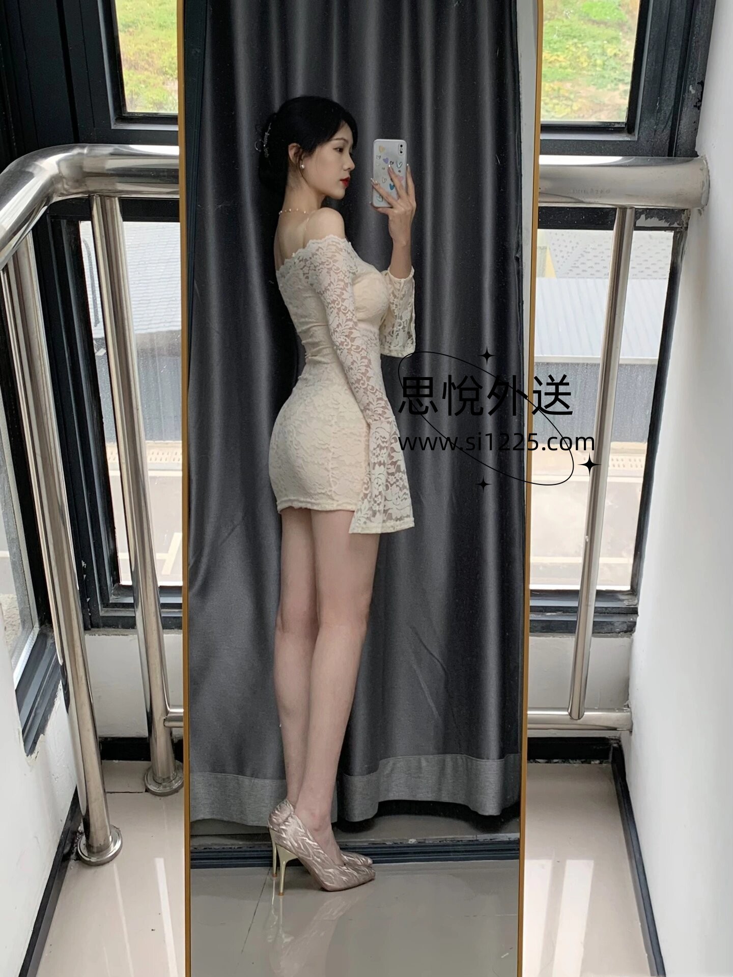 0079AEmngy1hkarb4wxr8j31401hc7ee.jpg