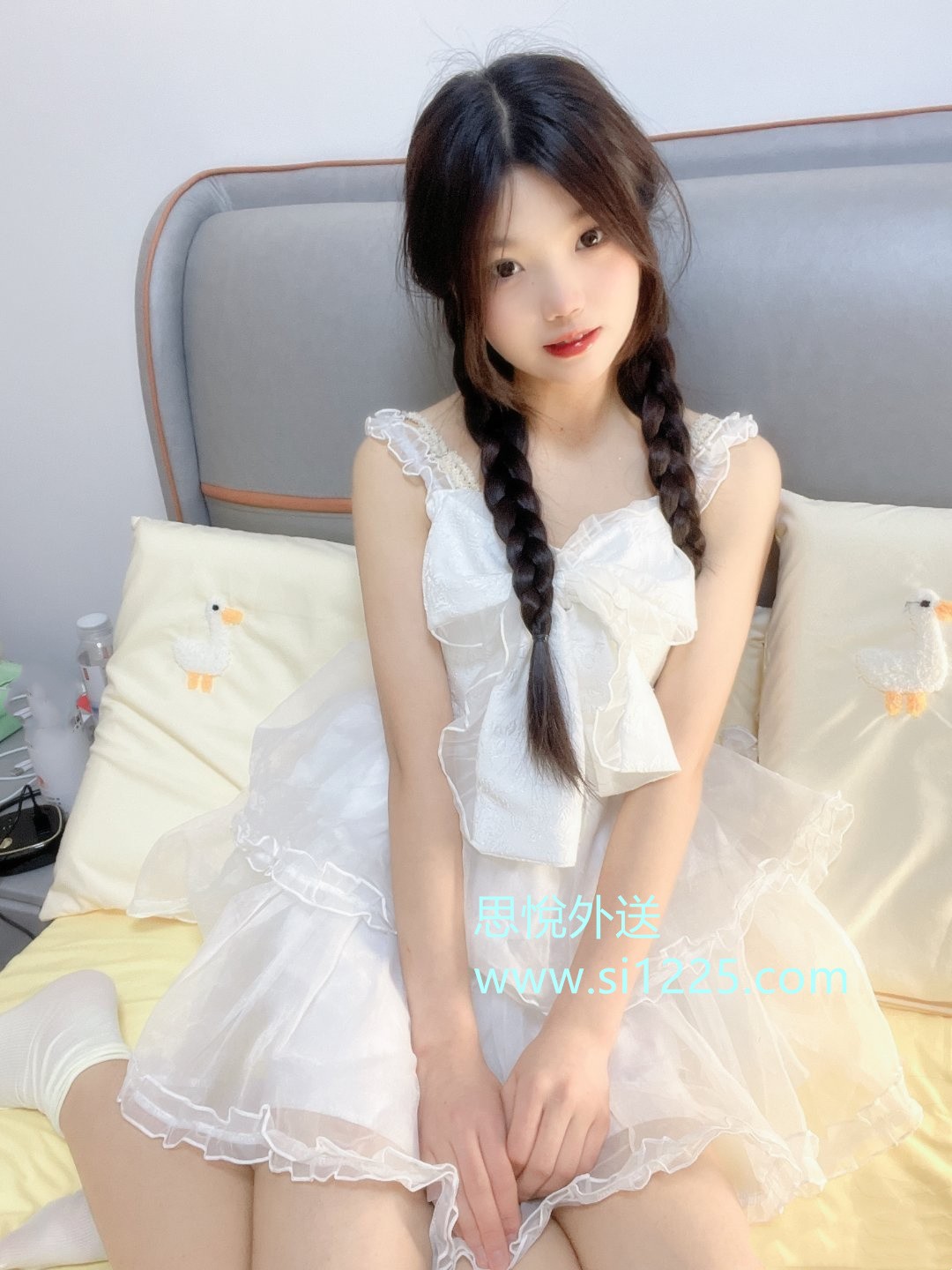 0079AEmngy1hr7r4a4a60j30u014042x.jpg