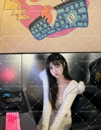 可品  160cm 45kg  C   22歲 #台中