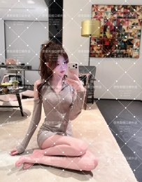 若晴   165cm  48kg    C+    23歲   #雙北   #鋼琴老師