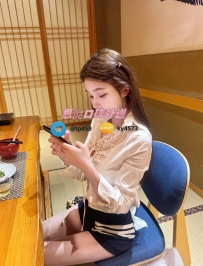 晴妍 165cm 48kg  D   24歲  #LV櫃姐  #台中