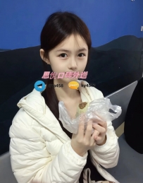 柚子 160cm   45kg  C  19歲  #台中