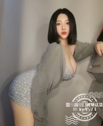 微雅   165/48kg/E/26歲