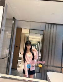 晴晴 160cm 45kg   C+  23歲  #雙北