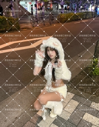 妮安  160cm   45kg  B   20歲  #台中