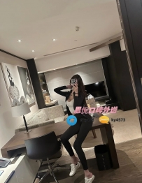 語柔  164cm  48kg  E  24歲   #雙北