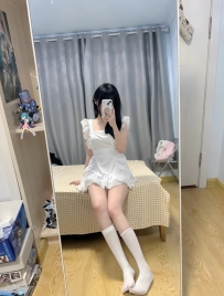 麥琪 158/44kg/C/20歲