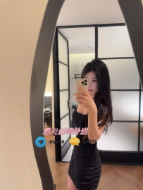 妮望 164cm 48kg D 24歲