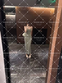 小知 165cm  48kg C+   23歲  #高雄