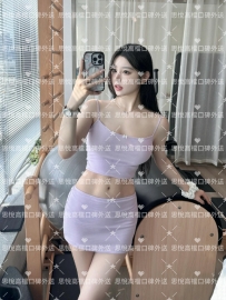 佩紛  166cm   48kg  D    24歲