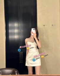 妮恩 166cm 48kg   C  24歲  #雙北