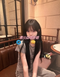 小辣 160cm C 44kg 23歲 #高雄