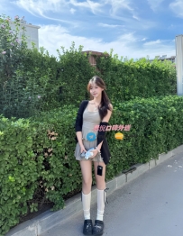 晴兒 162cm  46kg  C   23歲 #雙北