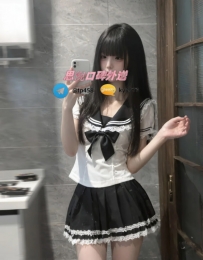 芊語 158cm 43kg C 21歲  #高雄