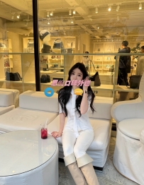 倩薇 166cm  48kg  D  26歲