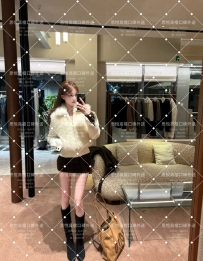 曼微 168cm  50kg  D+   23歲  #台中