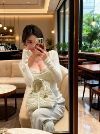 宥清 163cm 46kg  C+   23歲  #清純學生妹  #雙北