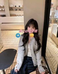 綾兒  160cm  45kg  C  23歲   #雙北